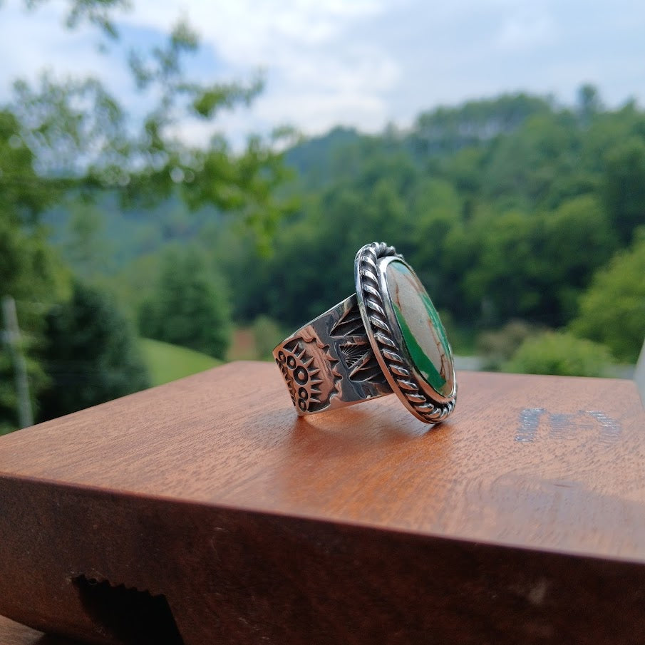 Royston ribbon turquoise ring — left profile, stone edge and twisted rope bezel